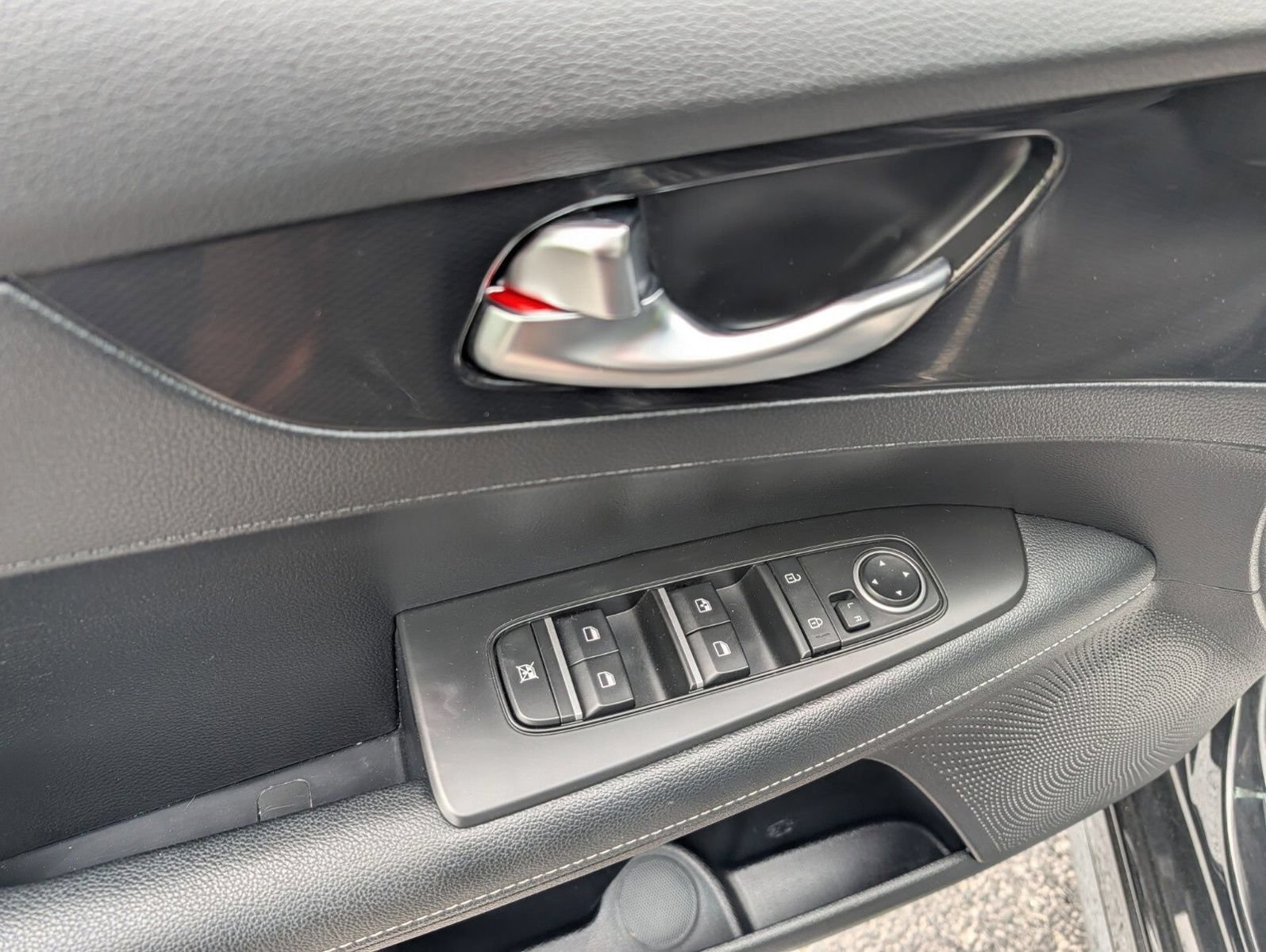 Used 2024 Kia Forte GT-Line FWD image 22