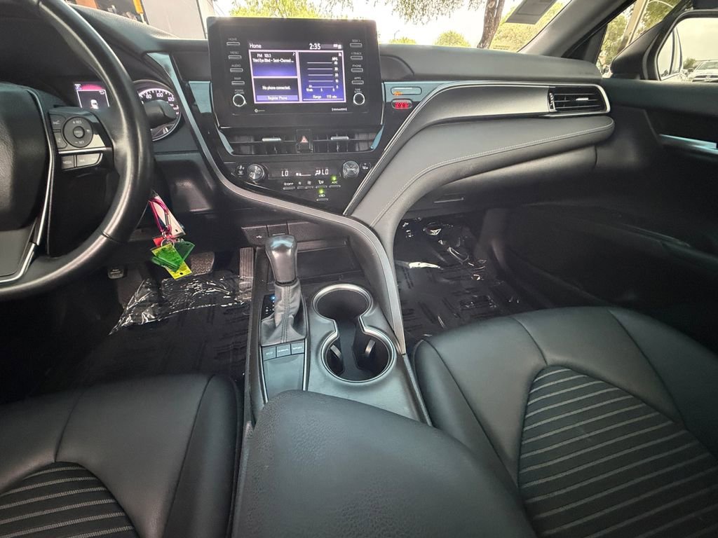 Used 2024 Toyota Camry SE FWD image 15