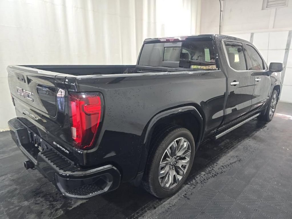 Used 2023 GMC Sierra 1500 Denali w/ Denali Reserve Package AWD/4WD image 4