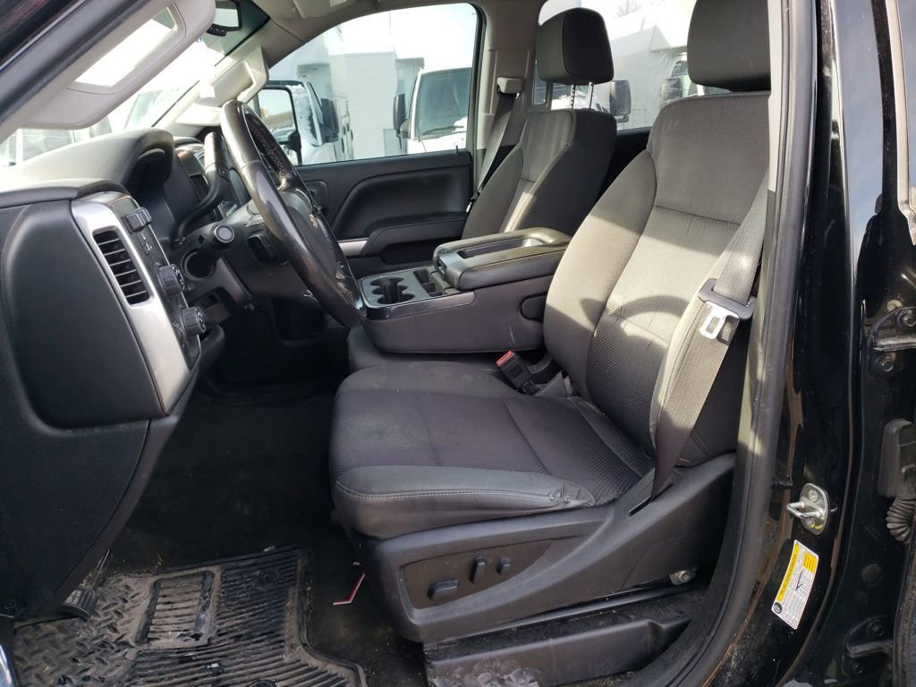 Used 2018 Chevrolet Silverado 2500 LT w/ Custom Sport Edition image 10