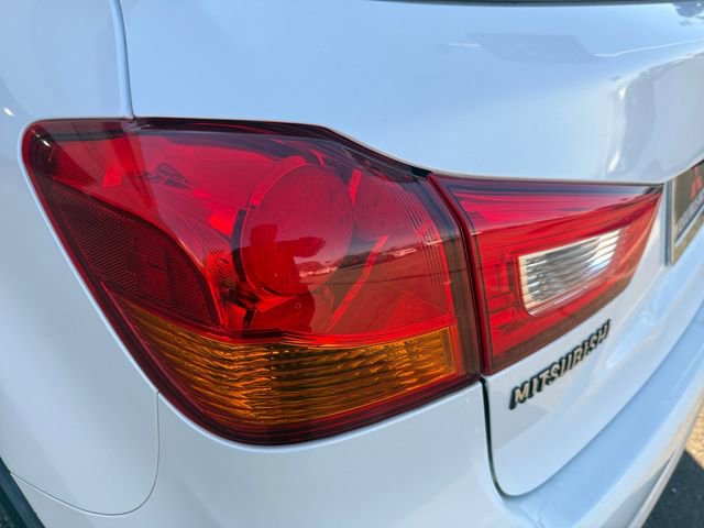 Used 2016 Mitsubishi Outlander Sport SEL image 30