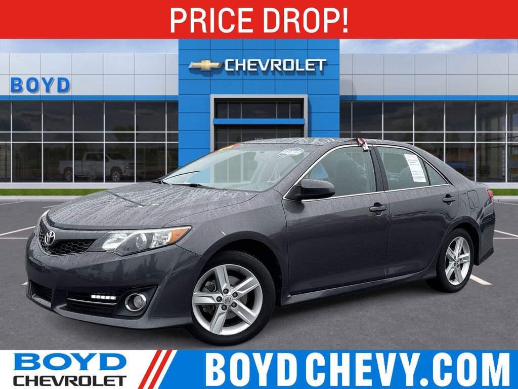Used 2014 Toyota Camry SE