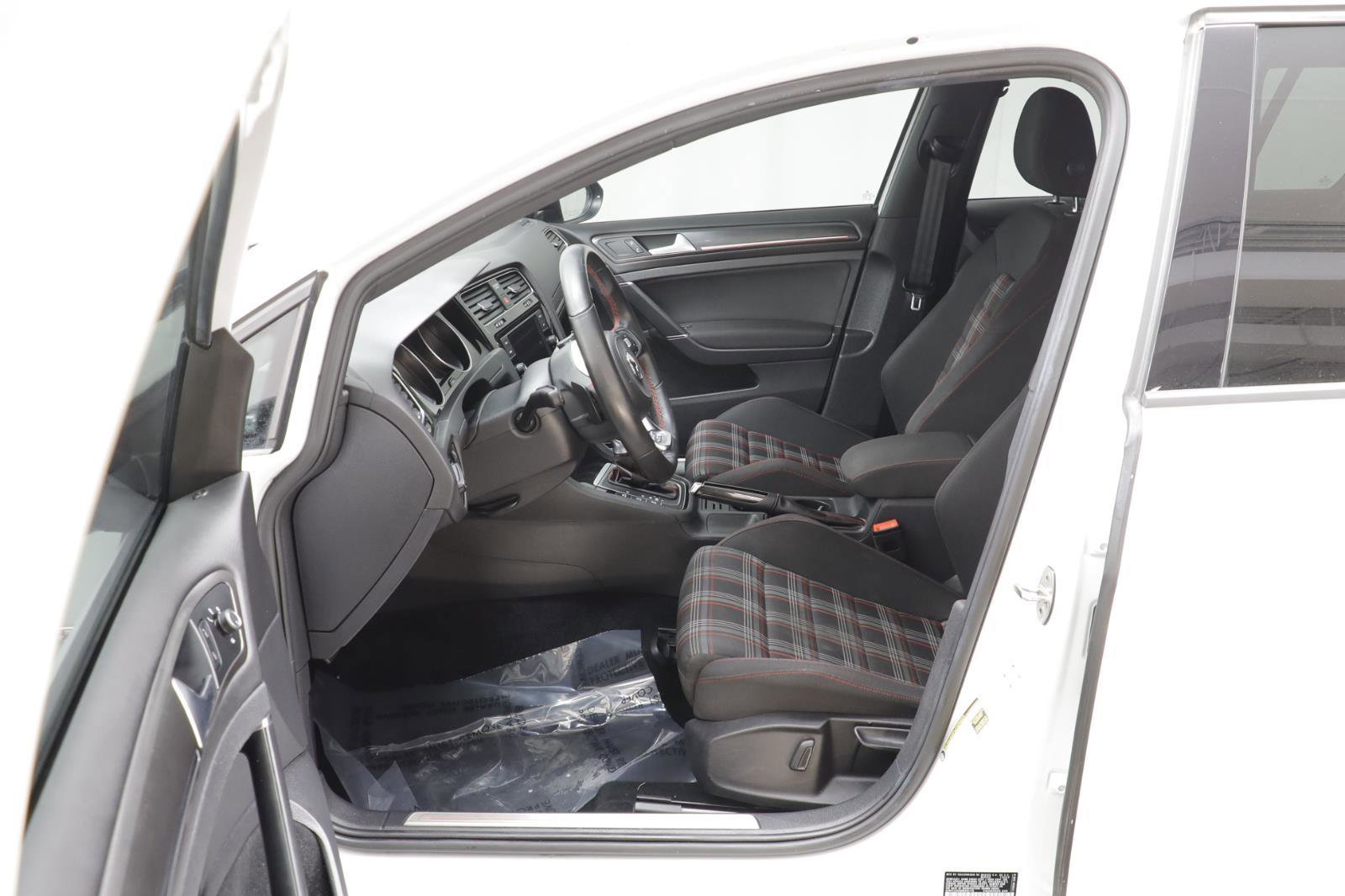 Used 2021 Volkswagen GTI S image 6