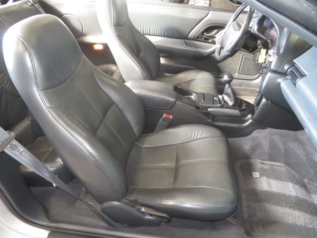 Used 1995 Chevrolet Camaro Z28 RWD image 24