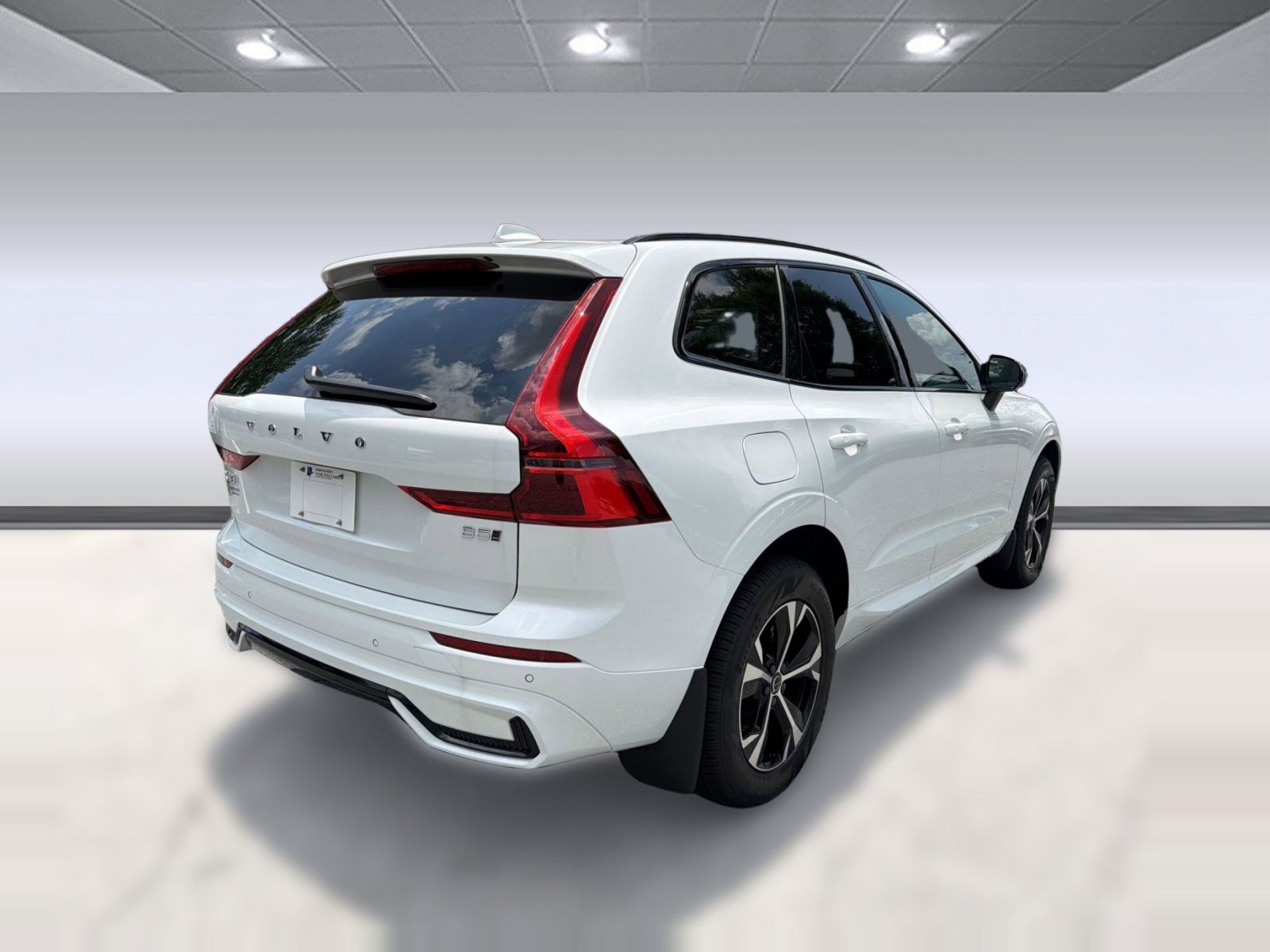 New 2026 Volvo XC60 B5 Core w/ Protection Package AWD/4WD image 9