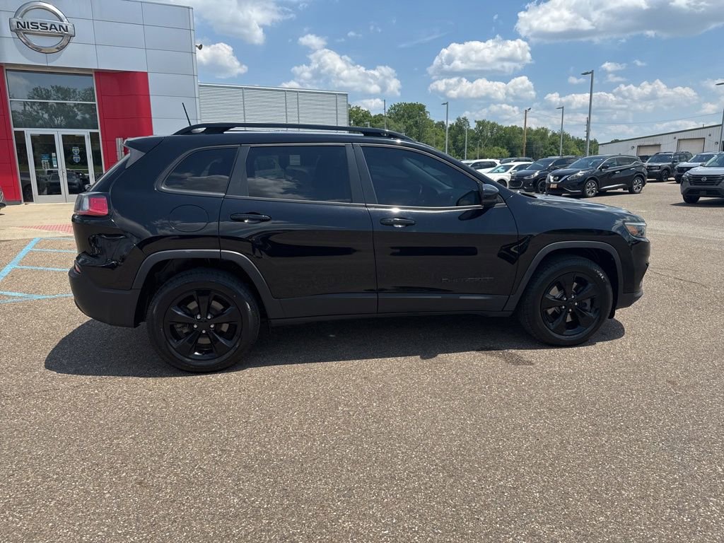 Used 2020 Jeep Cherokee Latitude Plus AWD/4WD image 8