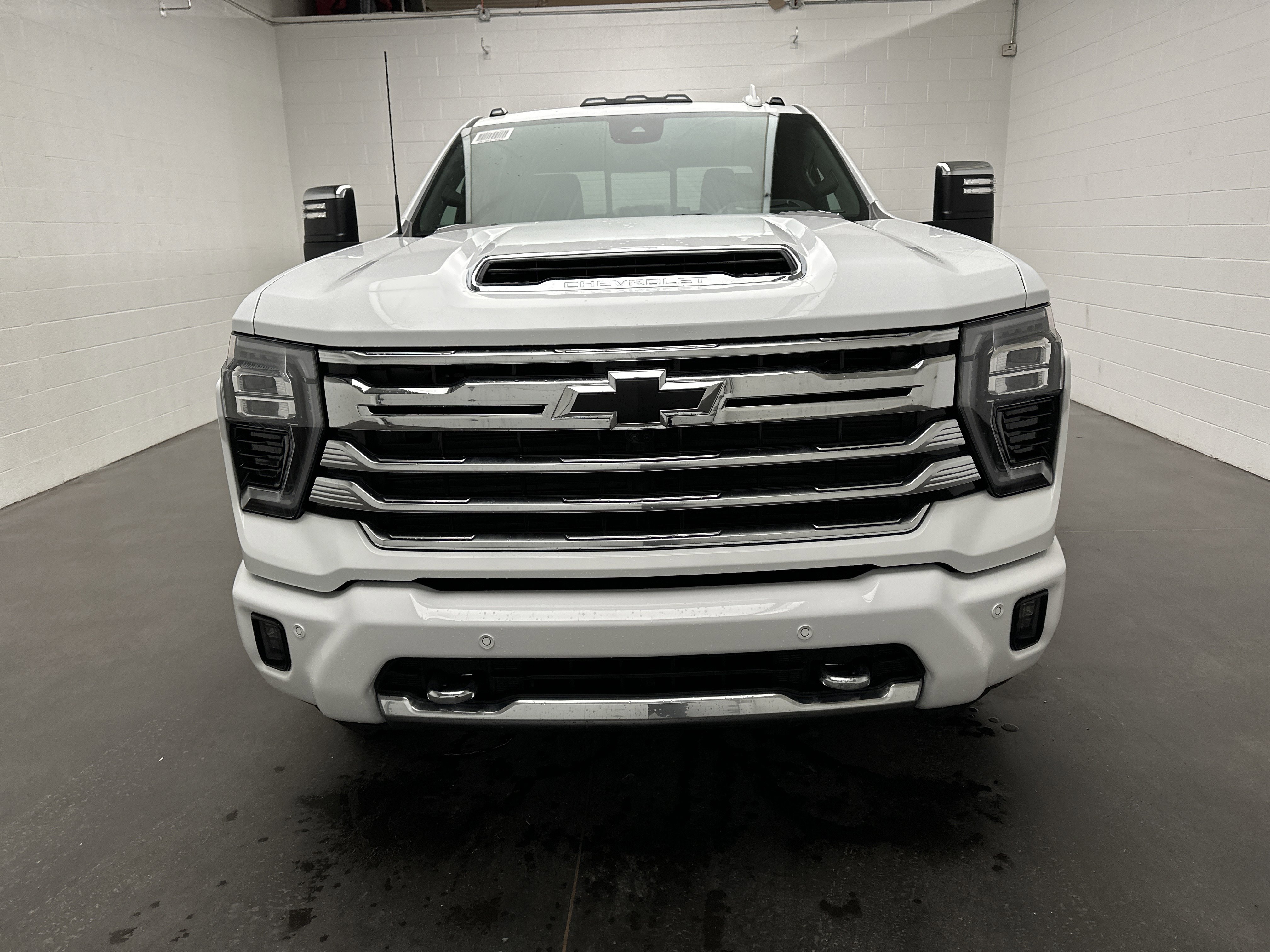 New 2026 Chevrolet Silverado 3500 High Country w/ Technology Package image 4