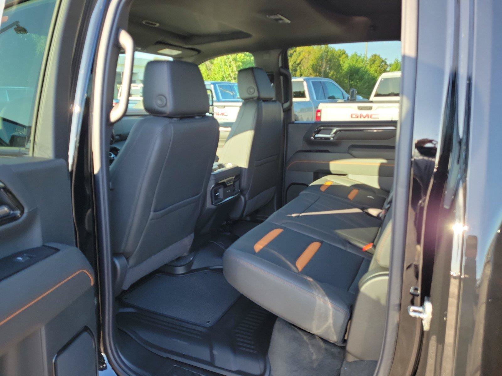 New 2026 GMC Sierra 2500 AT4 w/ AT4 Premium Plus Package AWD/4WD image 12