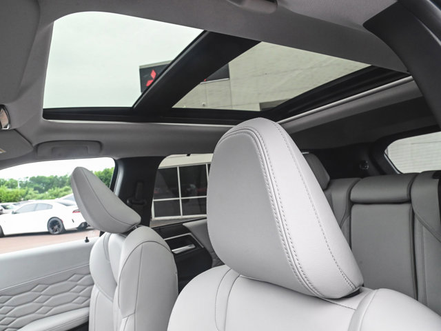 New 2025 Mitsubishi Outlander SEL image 30