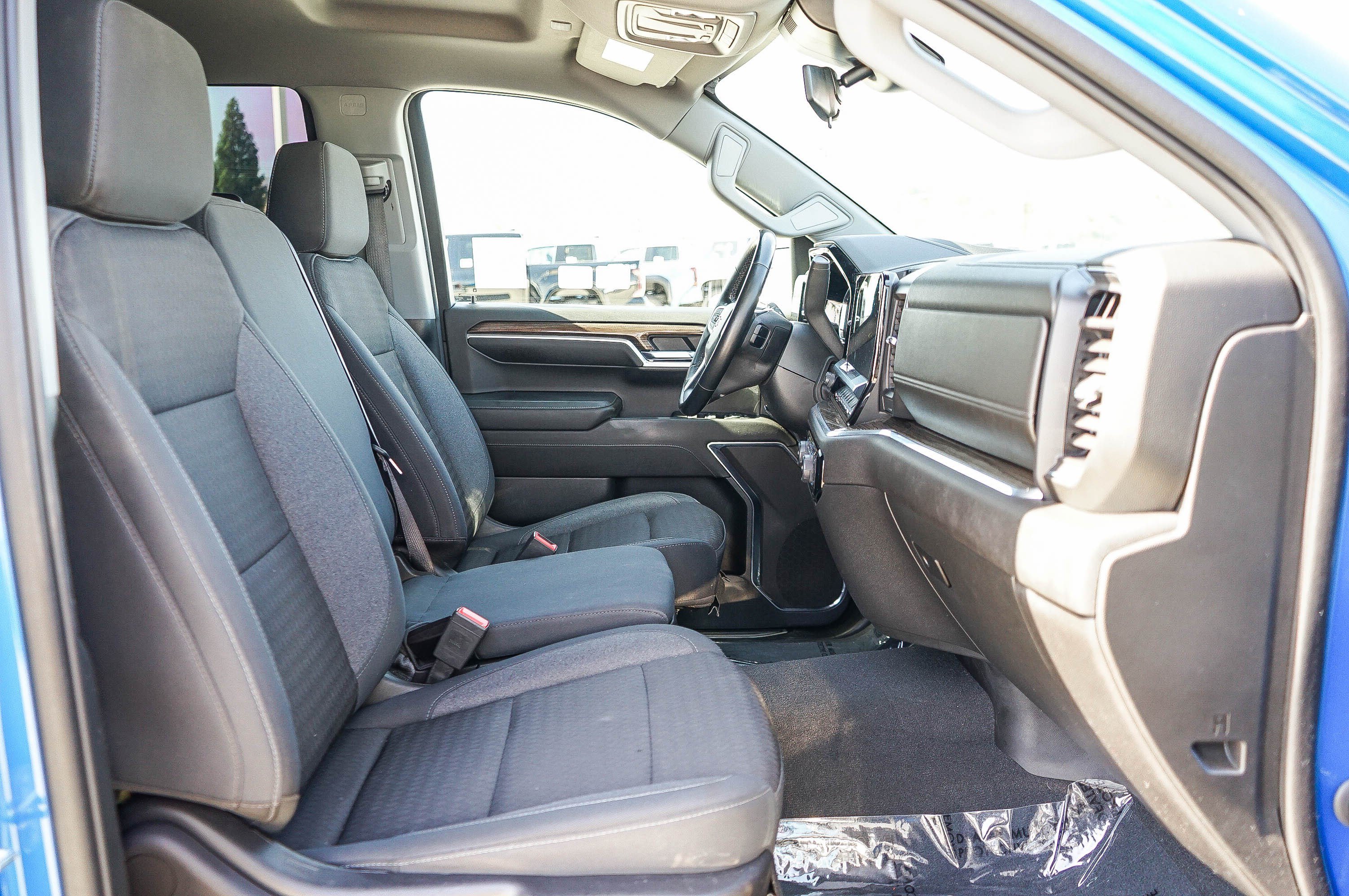 Used 2023 Chevrolet Silverado 1500 RST RWD image 17