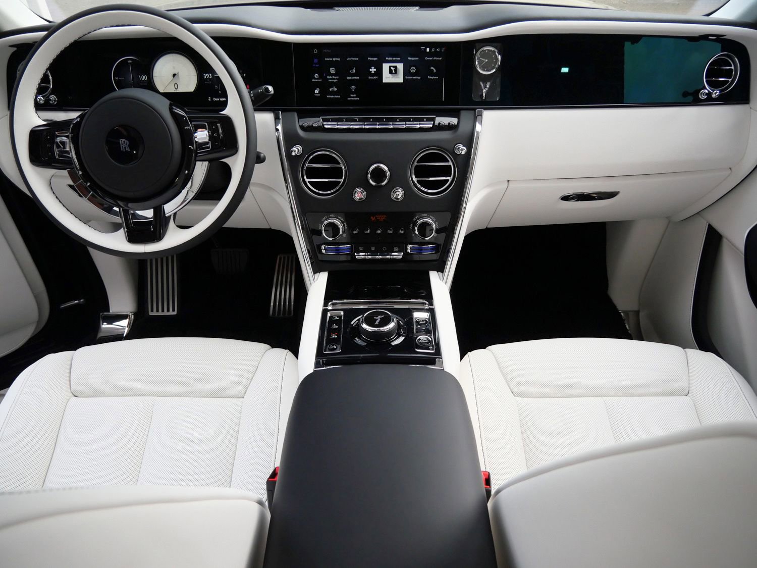 New 2026 Rolls-Royce Cullinan image 4