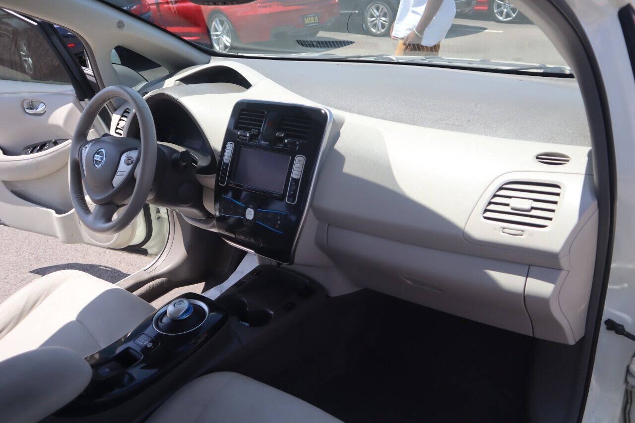 Used 2012 Nissan Leaf SL FWD image 35