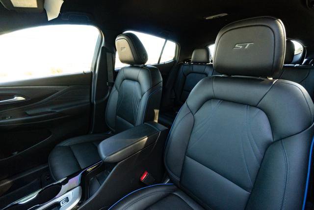 Used 2024 Buick Envista Sport Touring w/ Convenience I Package image 20