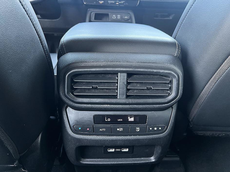 Used 2023 Honda Pilot EX-L image 29