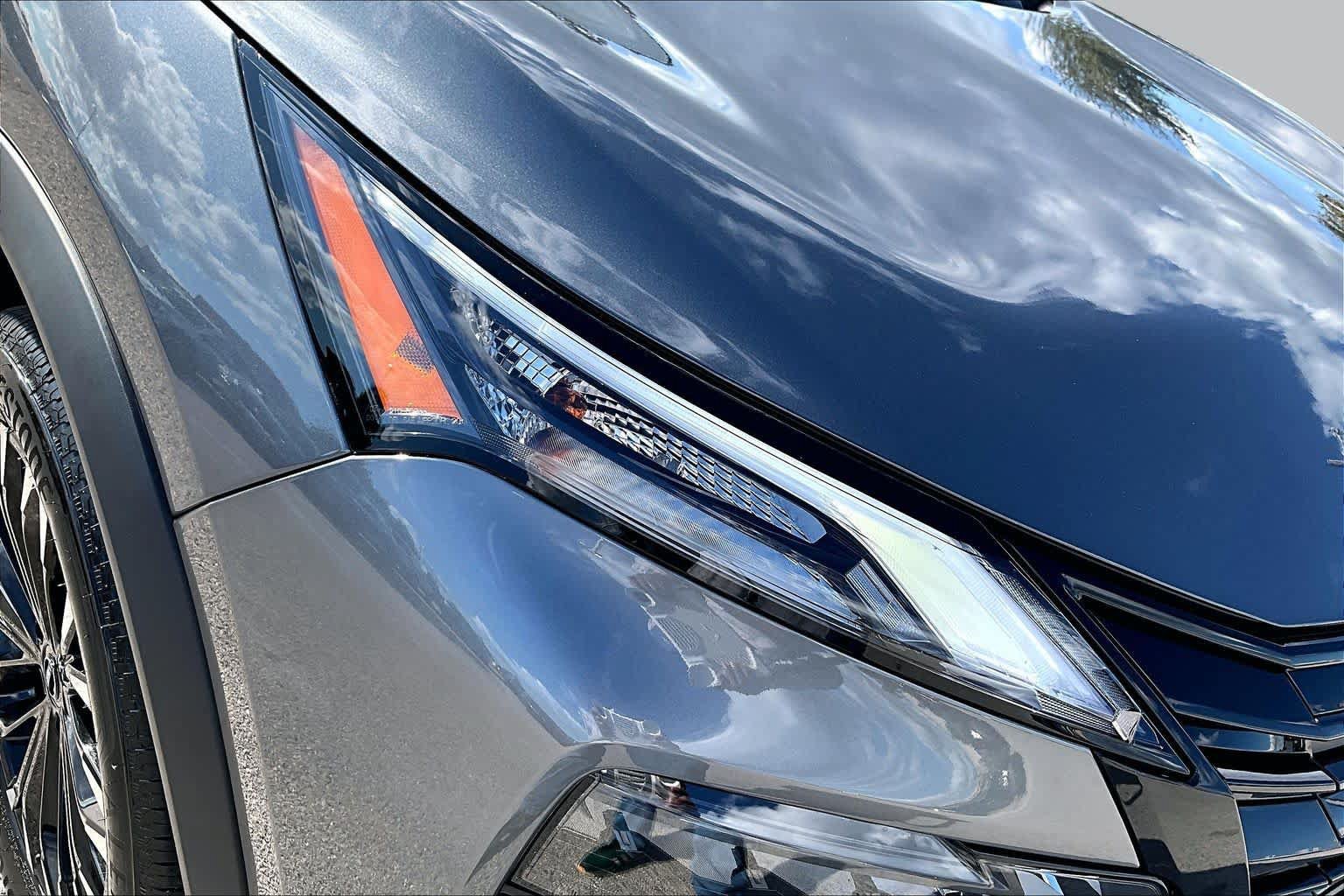 New 2027 Nissan Rogue Dark Armor FWD image 13