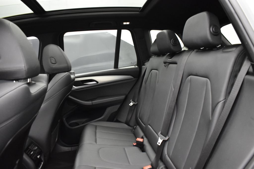 Used 2021 BMW X3 xDrive30i w/ Premium Package AWD/4WD image 8