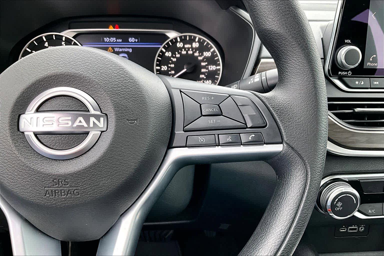 Used 2025 Nissan Altima 2.5 SV FWD image 25