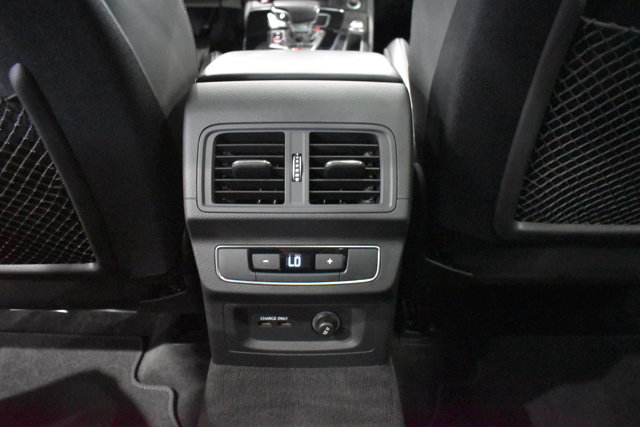 Used 2023 Audi SQ5 Premium Plus w/ Premium Plus Package AWD/4WD image 23