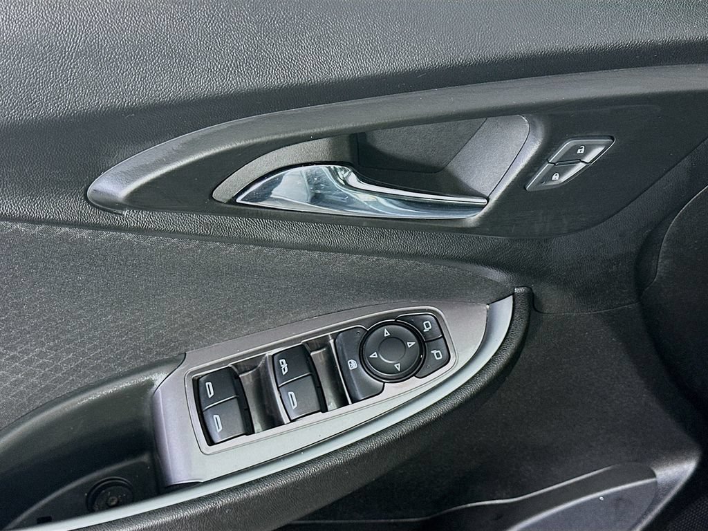 Used 2024 Chevrolet Malibu LT FWD image 24