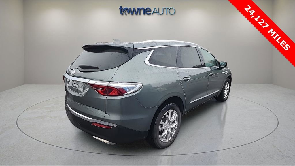 Used 2024 Buick Enclave Essence w/ Experience Buick Package image 5