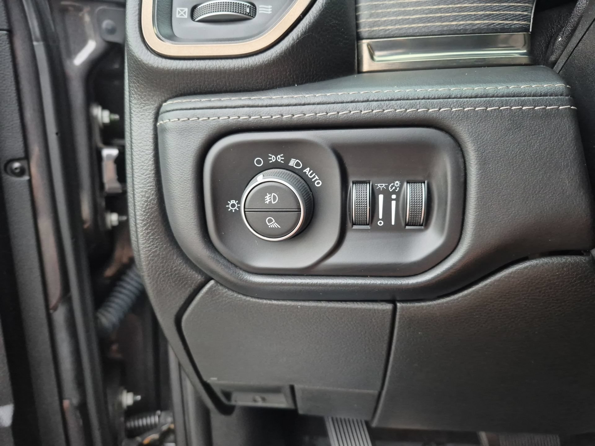 Used 2020 RAM 3500 Limited AWD/4WD image 19
