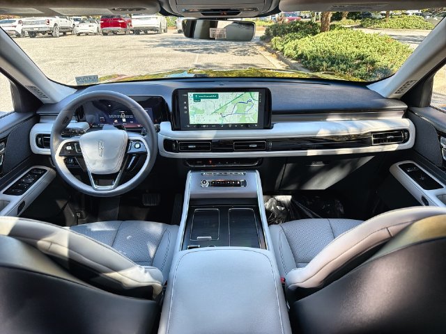 New 2027 Lincoln Aviator AWD image 21