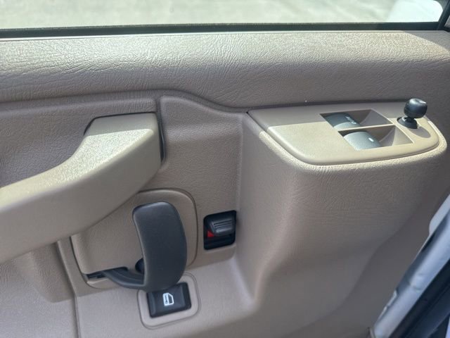 New 2026 GMC Savana 2500 Extended RWD image 10