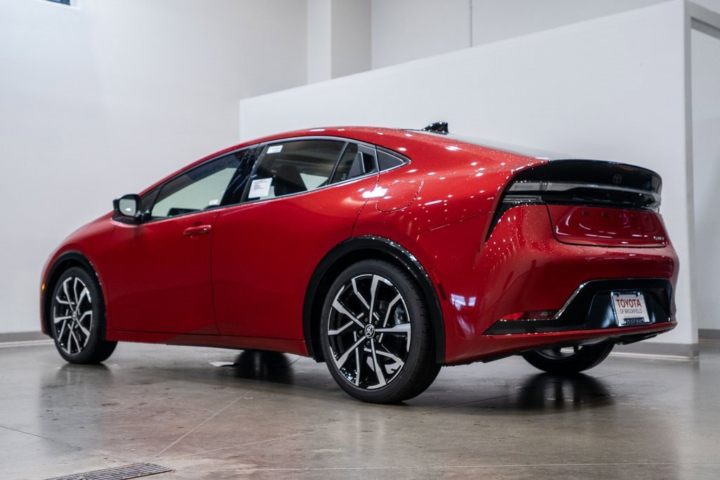 New 2026 Toyota Prius Plug-In Hybrid image 4