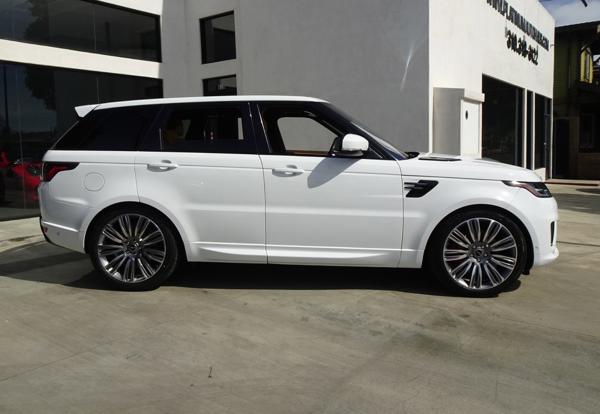 Used 2020 Land Rover Range Rover Sport HSE Dynamic AWD/4WD image 7