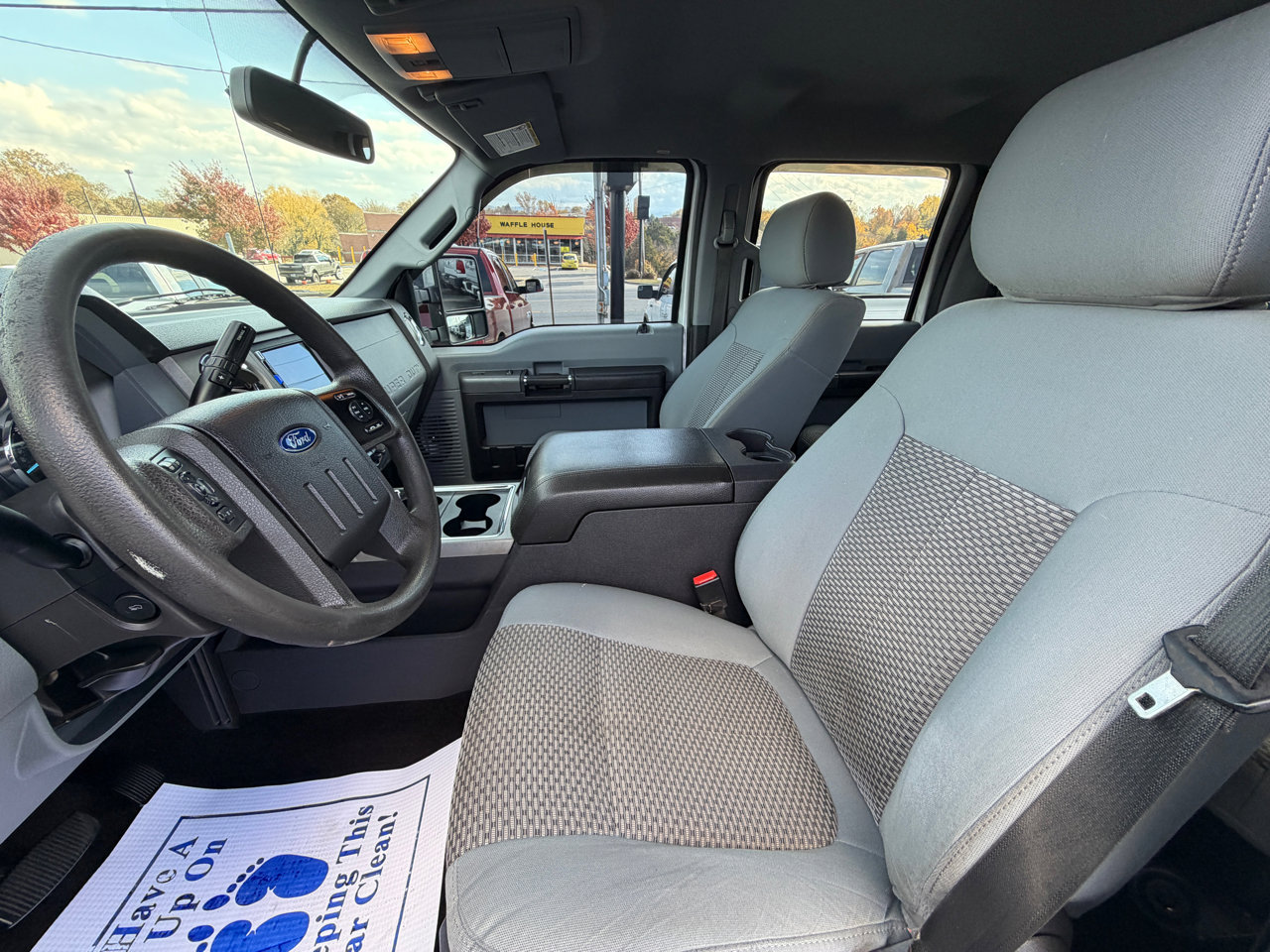 Used 2016 Ford F250 XLT w/ XLT Premium Package image 11