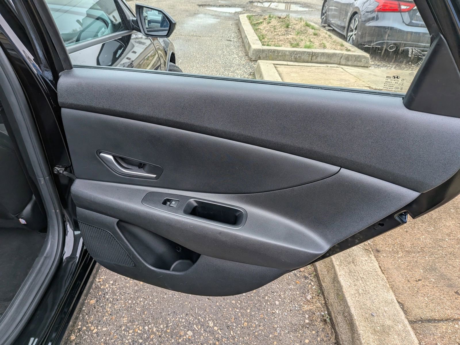 Used 2021 Hyundai Elantra SEL image 28