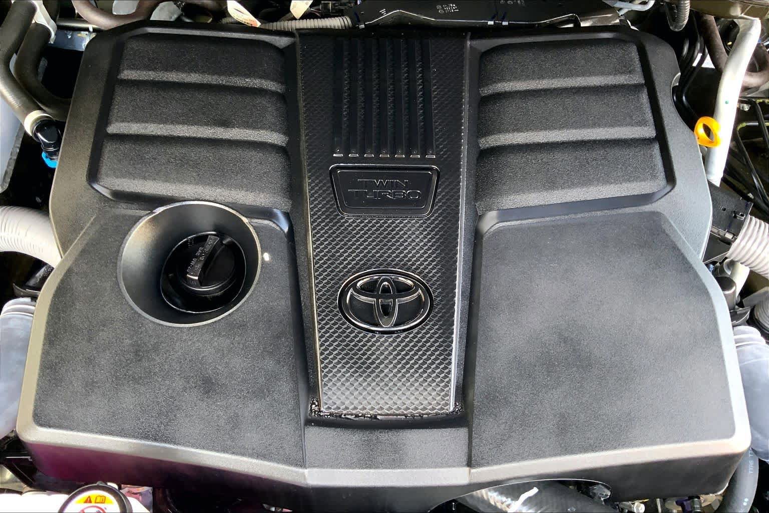 Used 2025 Toyota Tundra 1794 Edition w/ TRD Off-Road Package AWD/4WD image 32