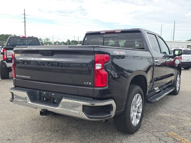 Used 2022 Chevrolet Silverado 1500 LTZ w/ LTZ Convenience Package II AWD/4WD image 5