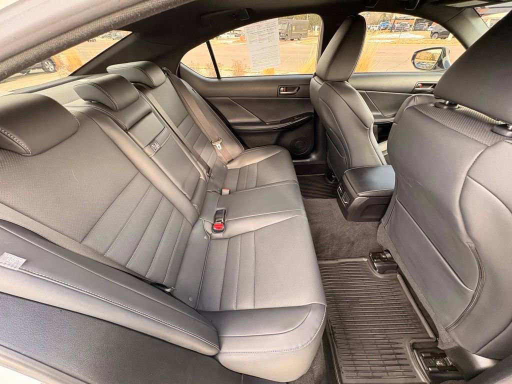 Used 2025 Lexus IS 350 F Sport w/ Navigation Package image 32