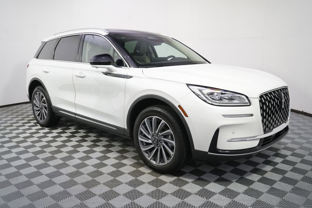Used 2024 Lincoln Corsair Reserve w/ Equipment Group 201A AWD/4WD image 8