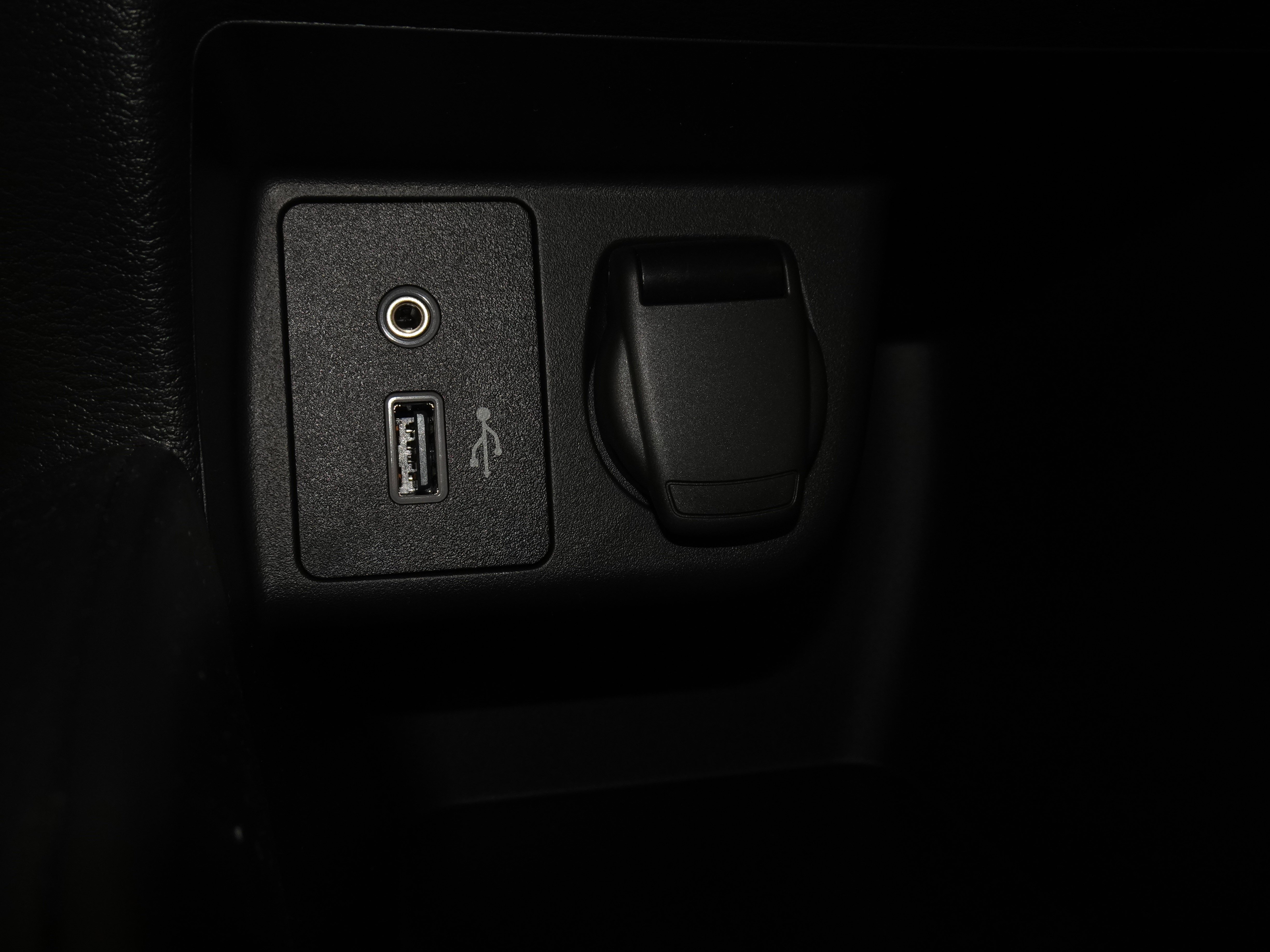 New 2025 Nissan Versa S w/ Trunk Package image 26