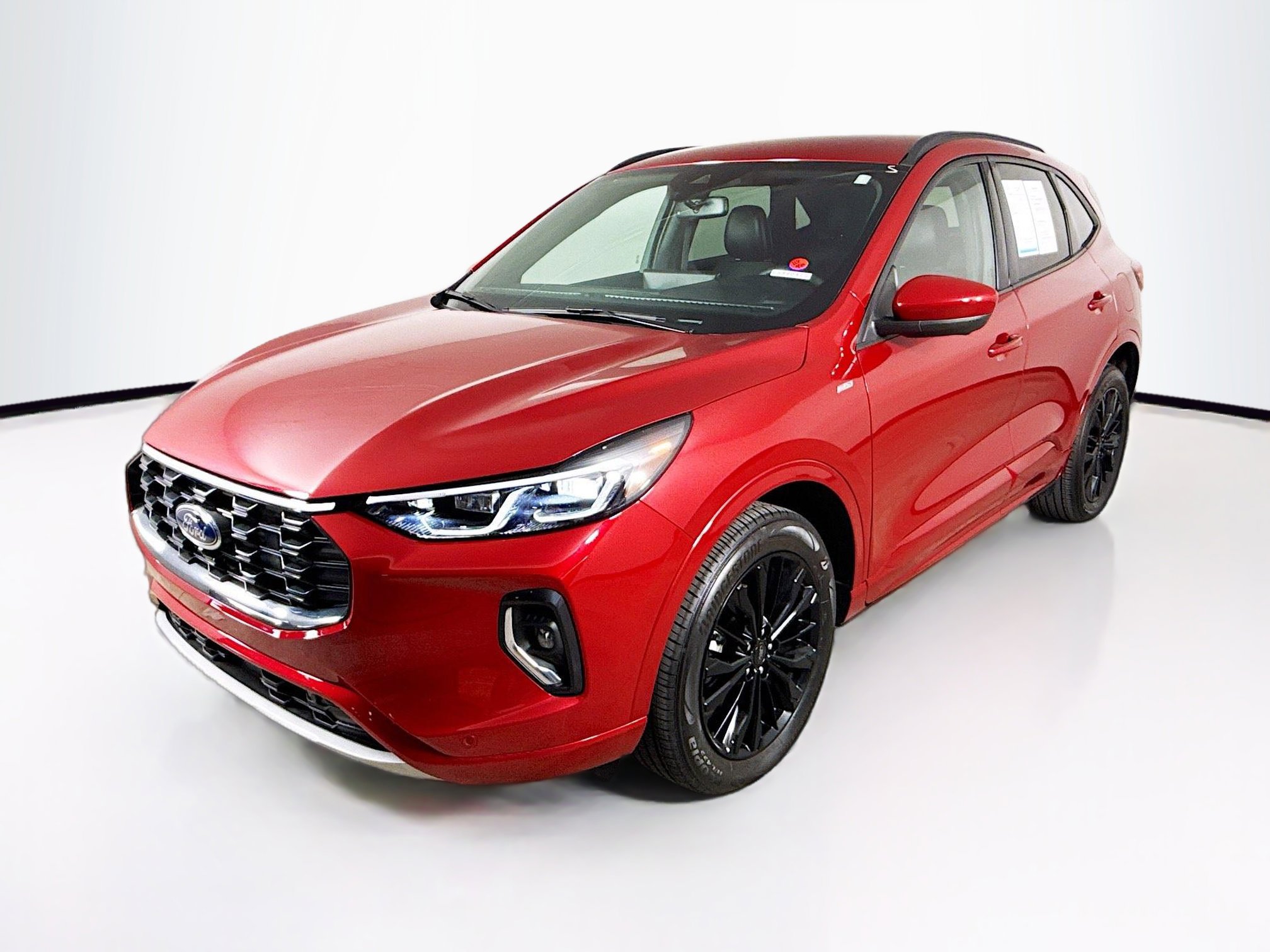 Used 2023 Ford Escape ST-Line Elite image 4