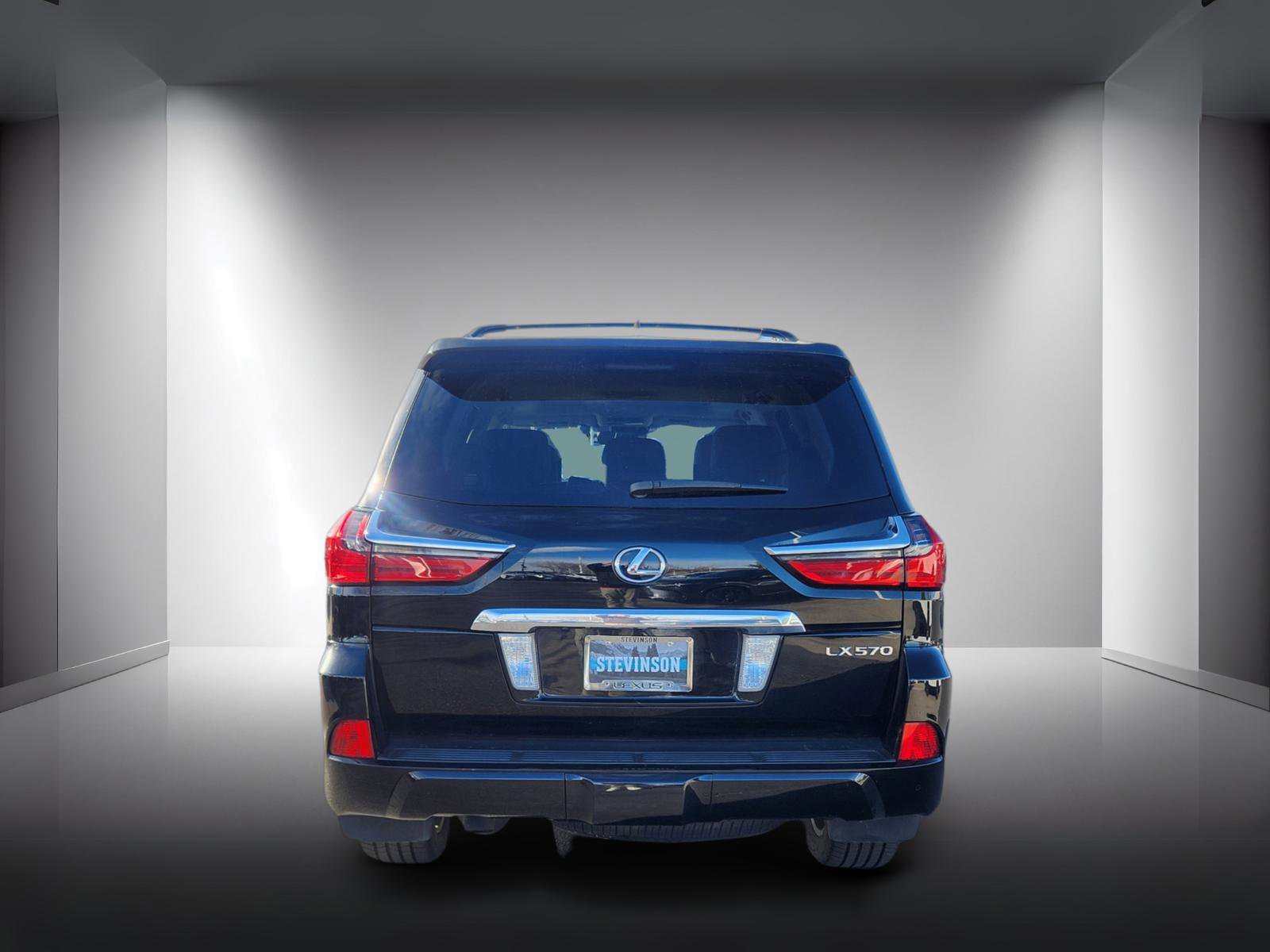 Used 2017 Lexus LX 570 4WD w/ Luxury Package image 6