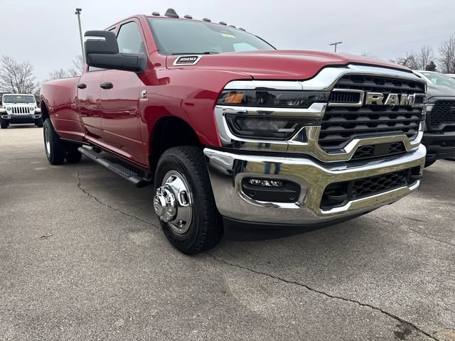 New 2026 RAM 3500 Tradesman AWD/4WD image 3