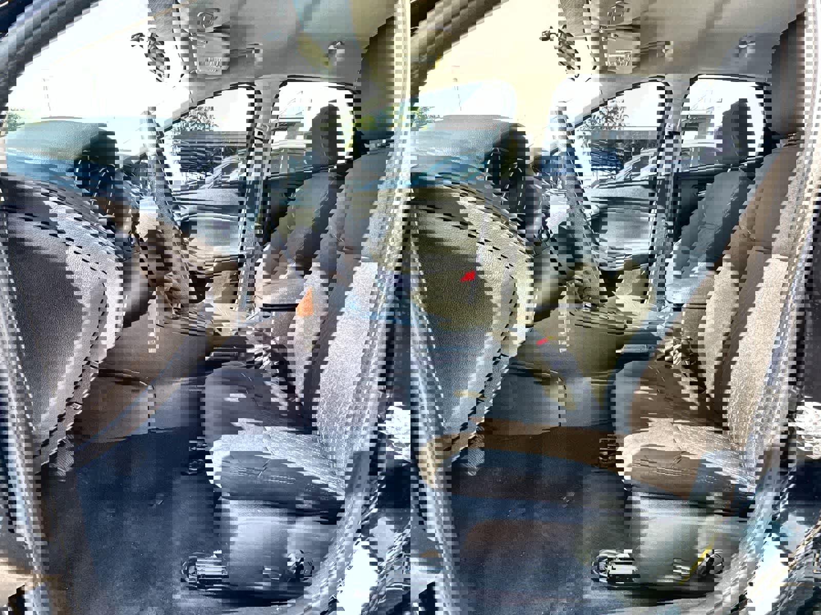 Used 2016 Ford Focus SE w/ SE Power Seat Package image 2