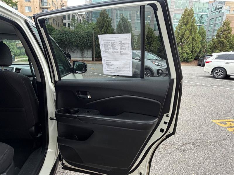 Used 2018 Honda Pilot LX image 21