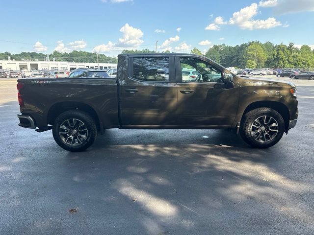 Used 2024 Chevrolet Silverado 1500 LT AWD/4WD image 6