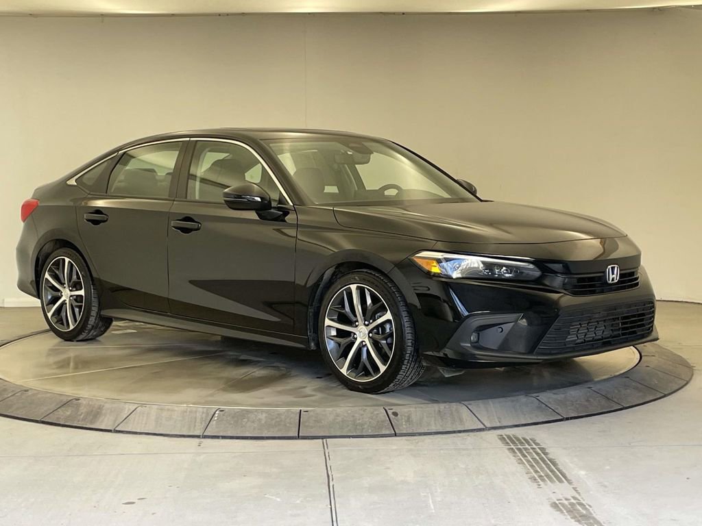 Used 2023 Honda Civic Touring image 9