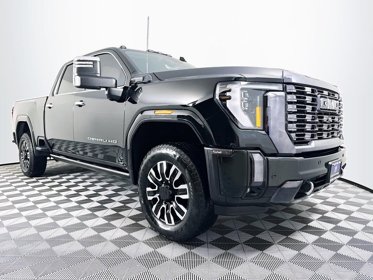 Used 2024 GMC Sierra 3500 Denali Ultimate image 7