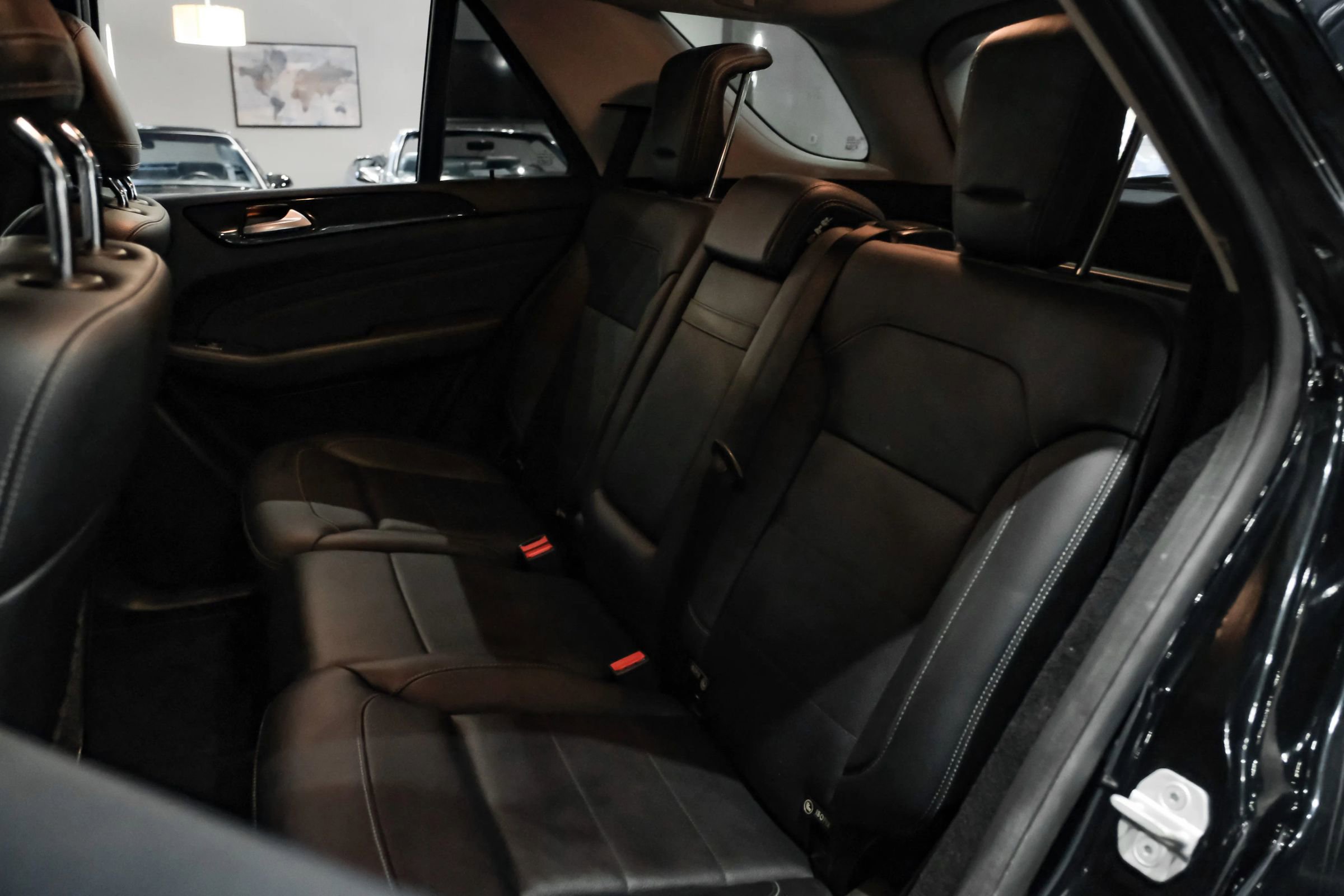 Used 2015 Mercedes-Benz ML 250 BlueTEC 4MATIC image 32