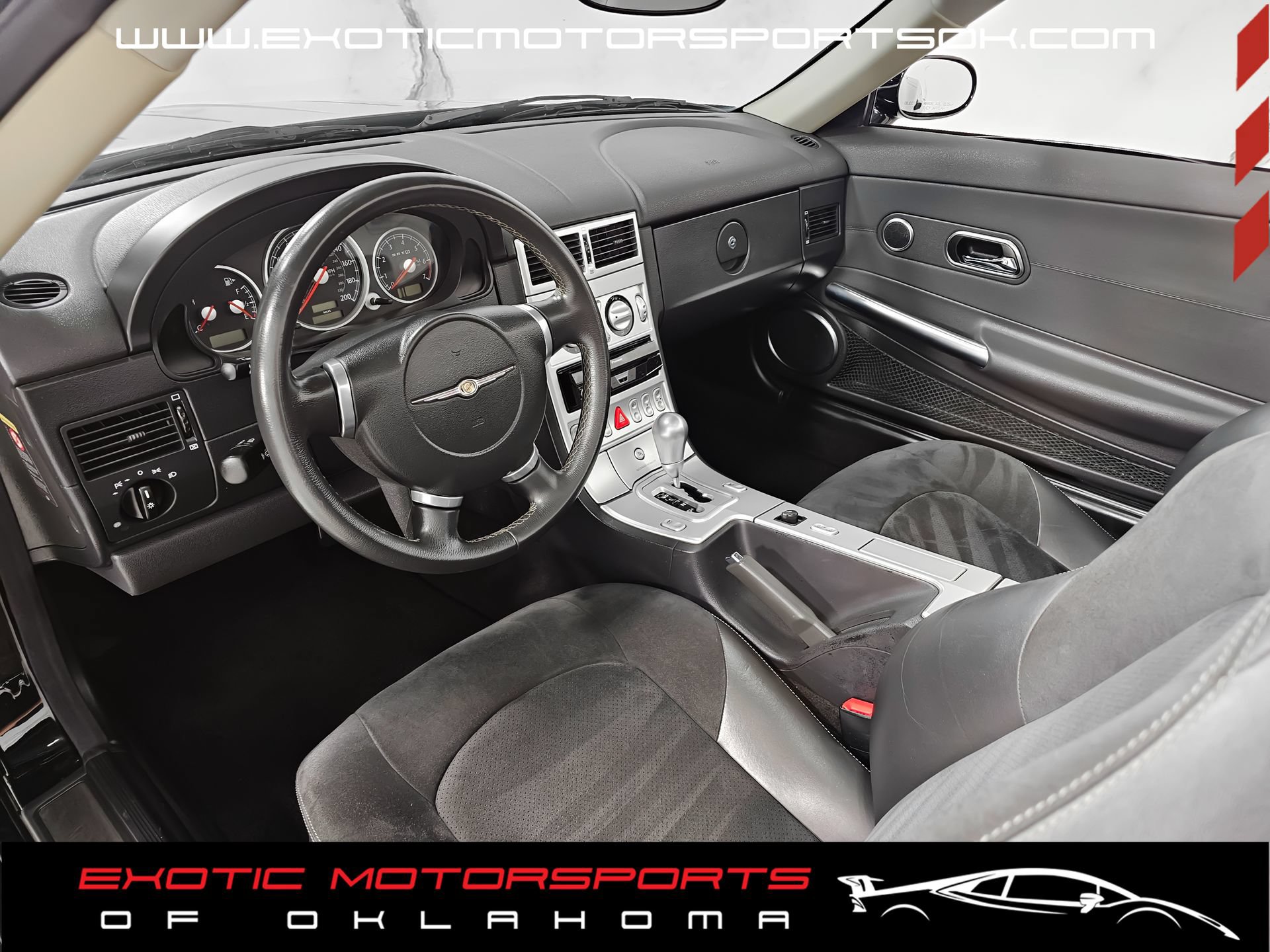 Used 2005 Chrysler Crossfire SRT-6 RWD image 26