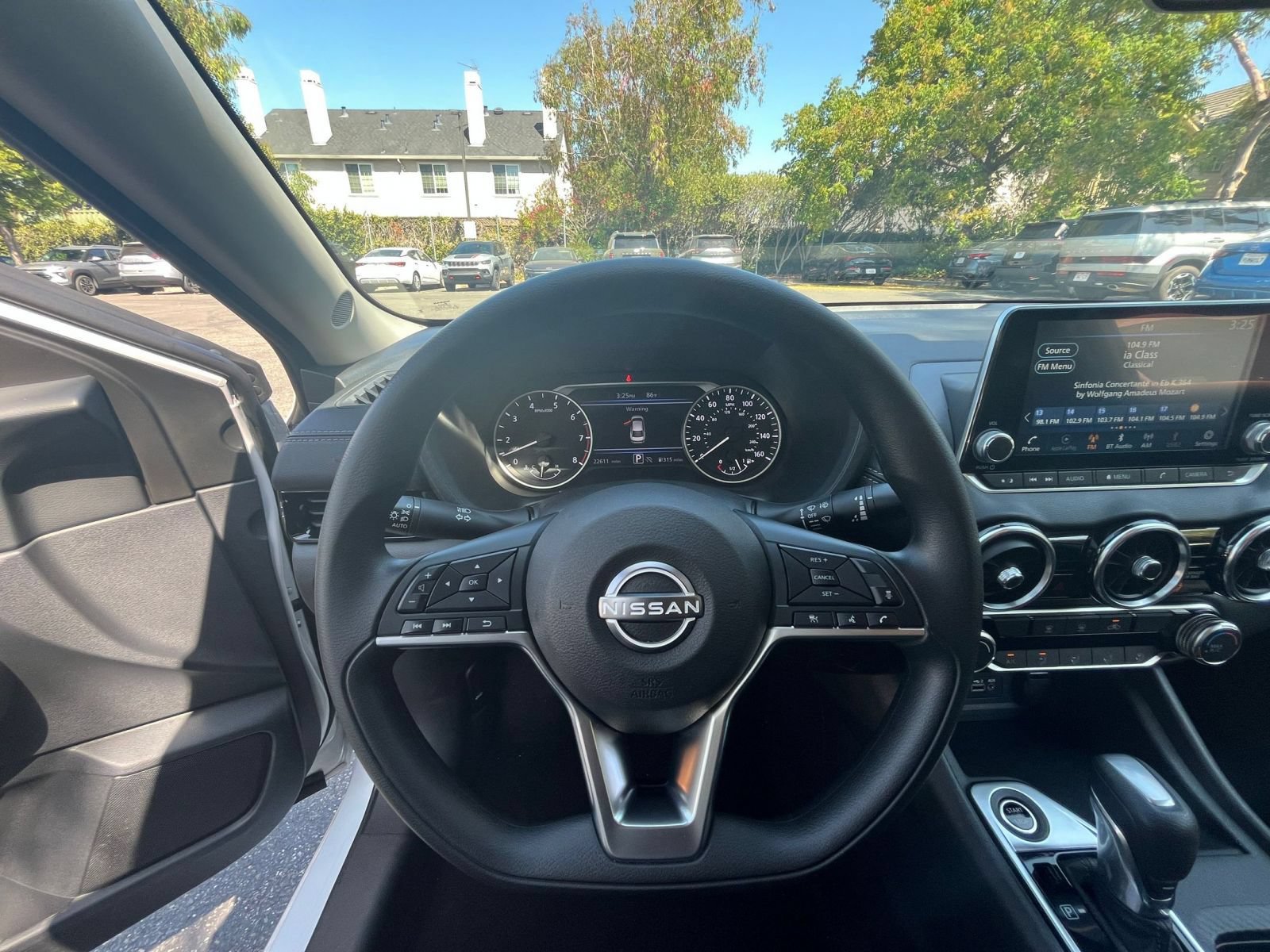 Used 2025 Nissan Sentra SV FWD image 31