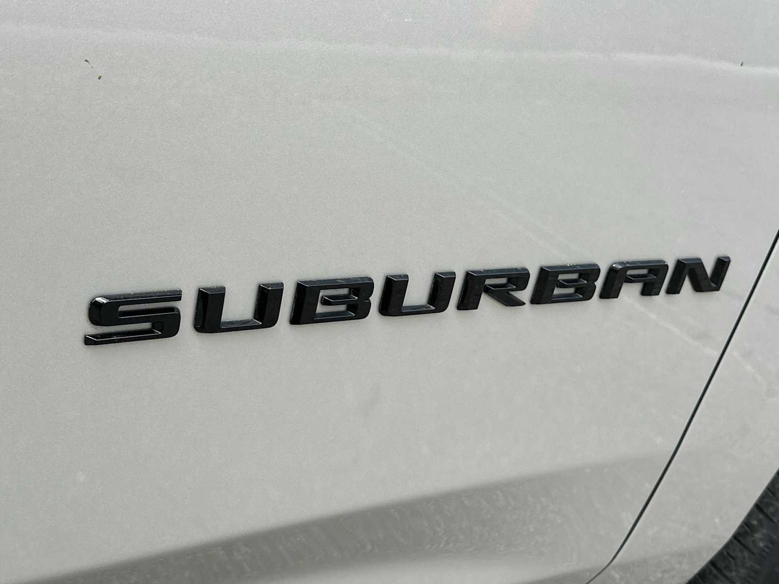 Used 2023 Chevrolet Suburban RST AWD/4WD image 11