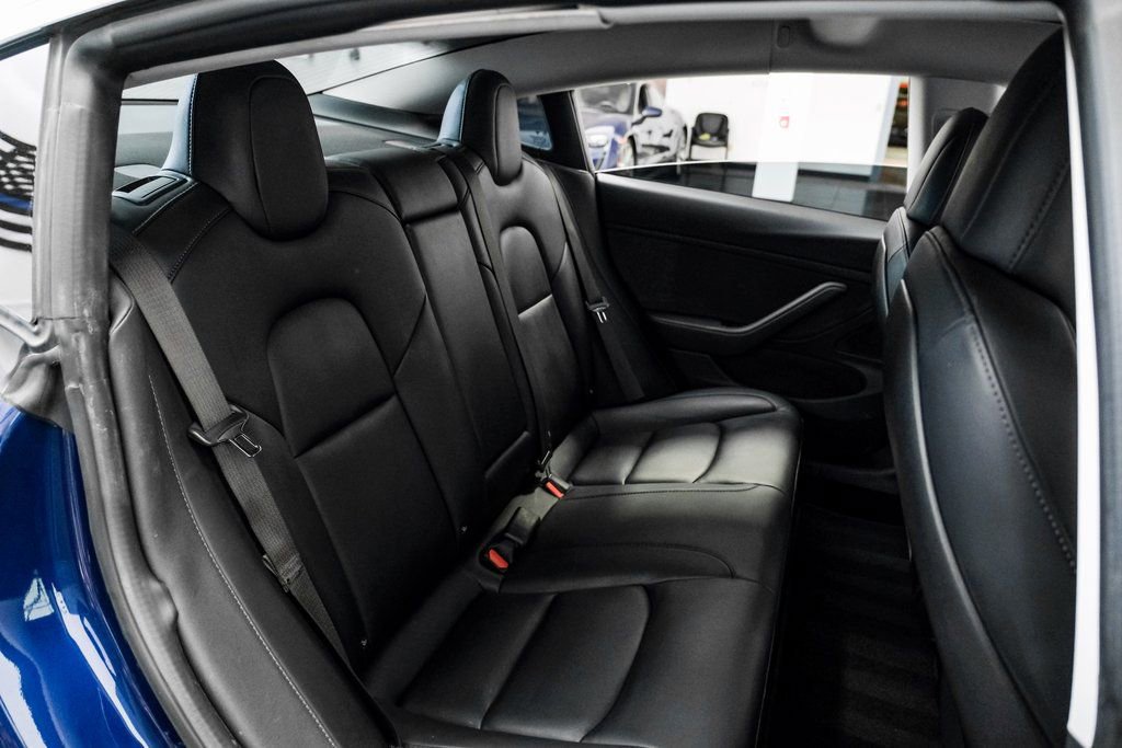 Used 2018 Tesla Model 3 Long Range image 33