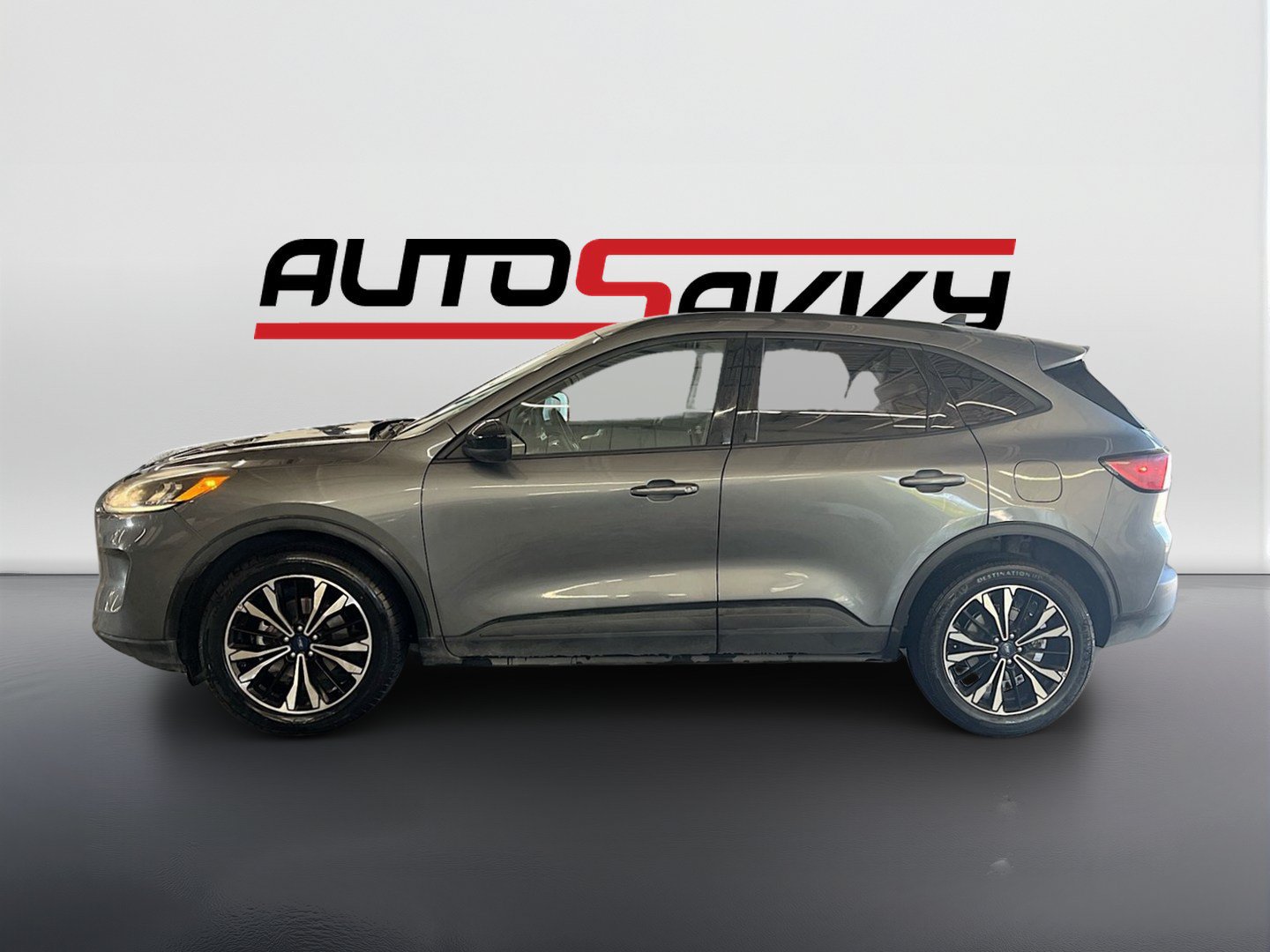 Used 2022 Ford Escape SEL w/ SEL Stealth AWD Package image 4